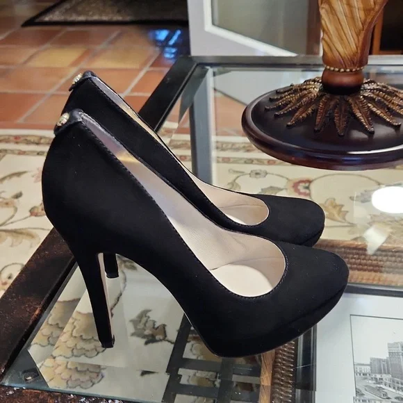 M. KORS, SEXY HEELS - Picture 2 of 7